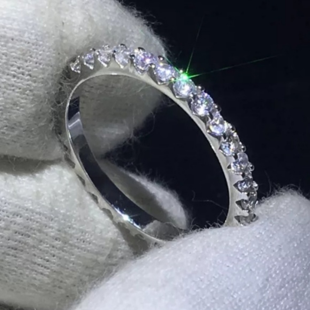 *18K White Gold Diamond Eternity Stackable Ring - Picture 2 of 6